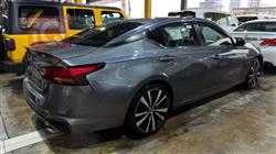 نيسان ألتيما